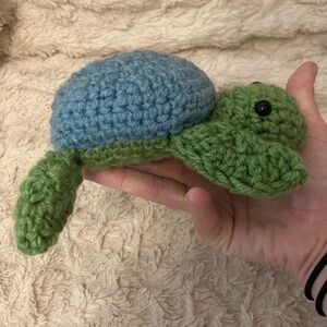NWOT Handmade Crochet Turtle